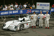 Audi Sport Japan Team Goh: Seiji Ara, Jan Magnussen, Marco Werner (from left)