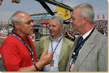 Dr Martin Winterkorn (right), Chairman of AUDI AG, with his colleagues Erich Schmitt (left) and Dr Werner Mischke