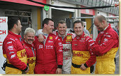 Mechanics of both Audi works teams together with Tom Kristensen