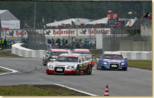 Tom Kristensen in front of Martin Tomczyk, Christian Abt and Allan McNish