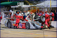 Dindo Capello and Allan McNish during the driver change